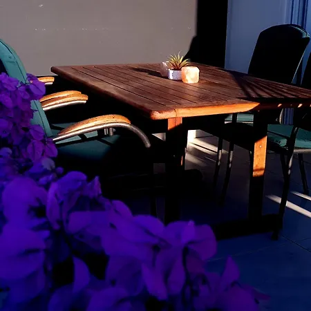 Апартаменты Relaxing Sea View Oasis *