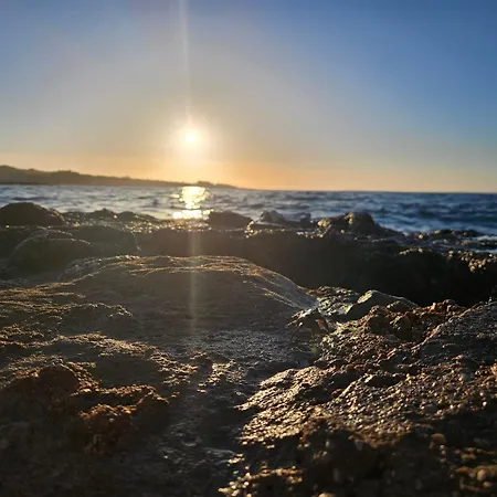 Апартаменты Relaxing Sea View Oasis