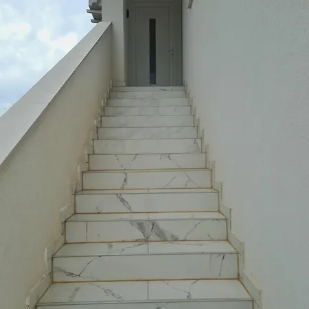 Relaxing Sea View Oasis