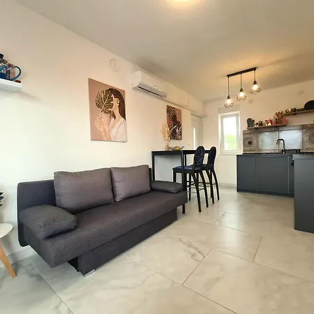 Sea View Oasis
